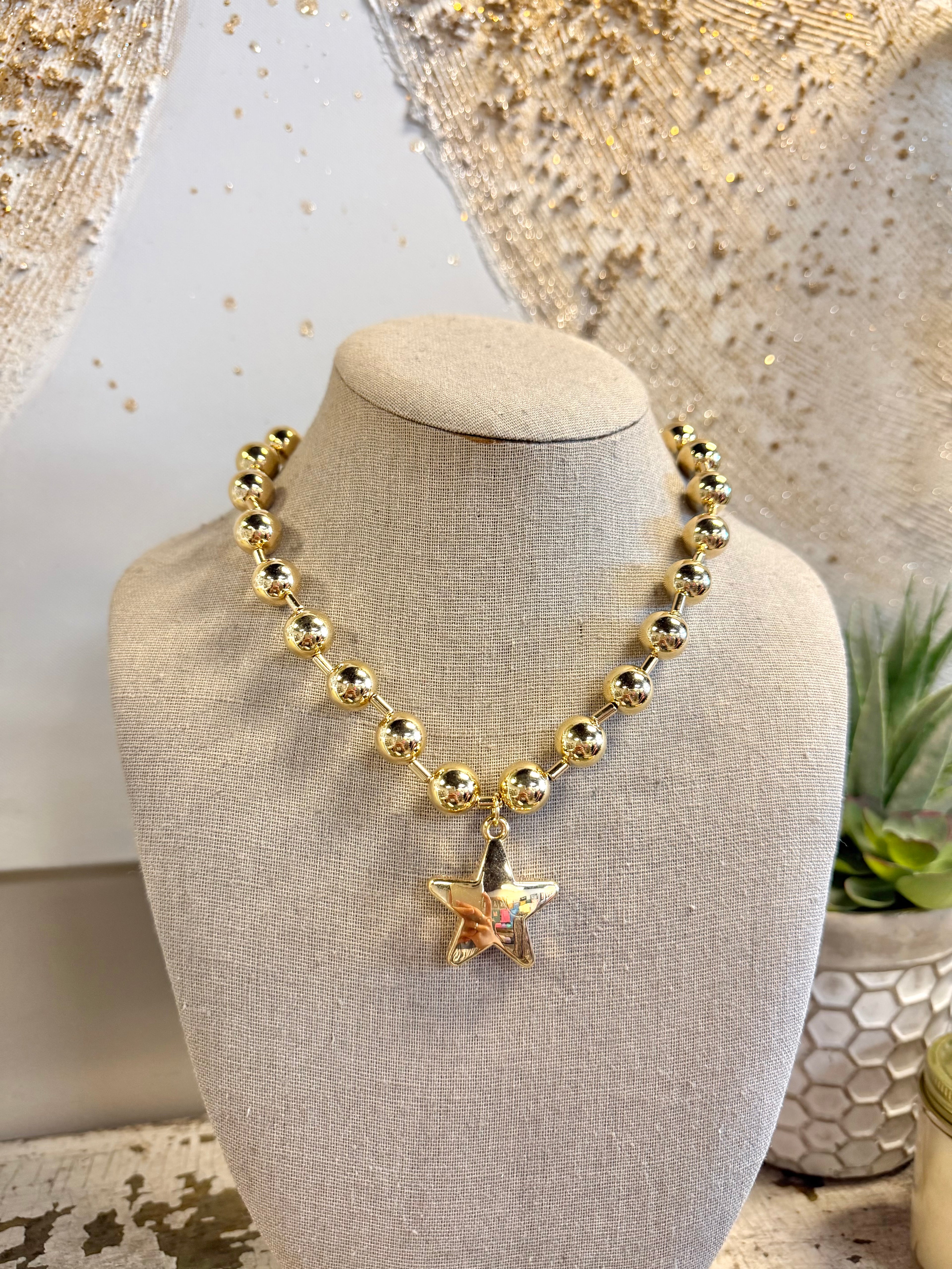 Puffy Star Chunky Ball Chain Statement Necklace