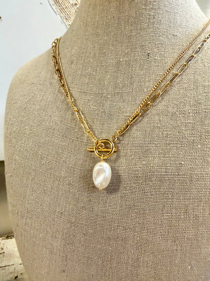 Double Layer Pearl Drop charm Toggle Necklace