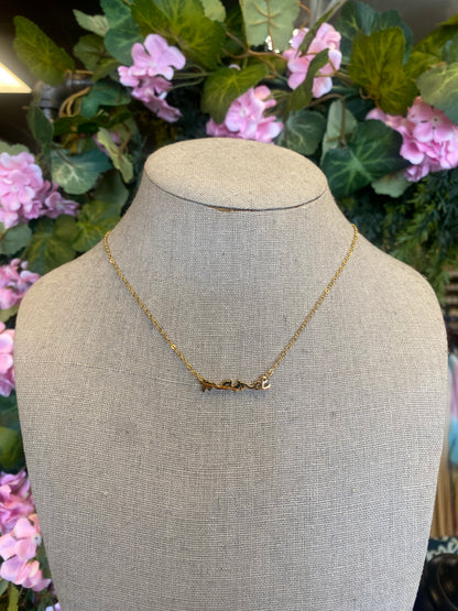 Mama Necklace